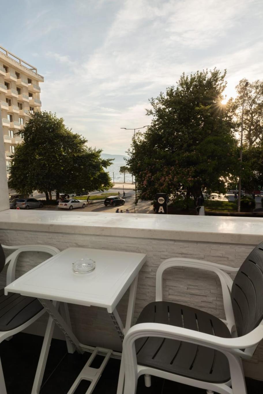 Aglon Twin'S Hotel Vlorë Exterior foto