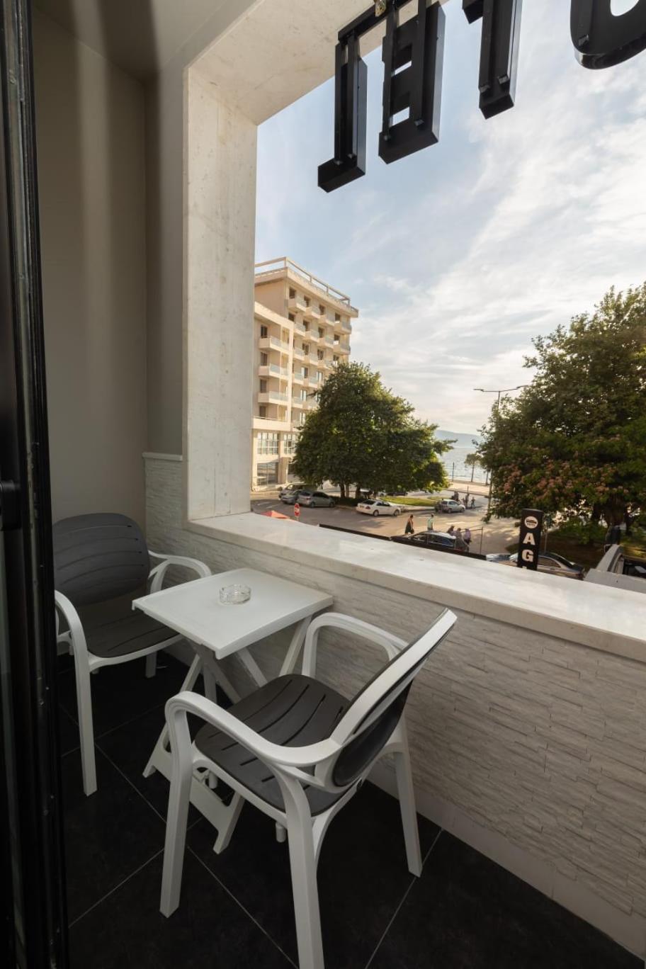 Aglon Twin'S Hotel Vlorë Exterior foto