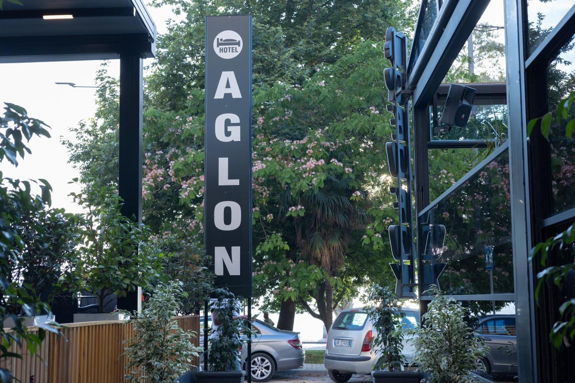 Aglon Twin'S Hotel Vlorë Exterior foto